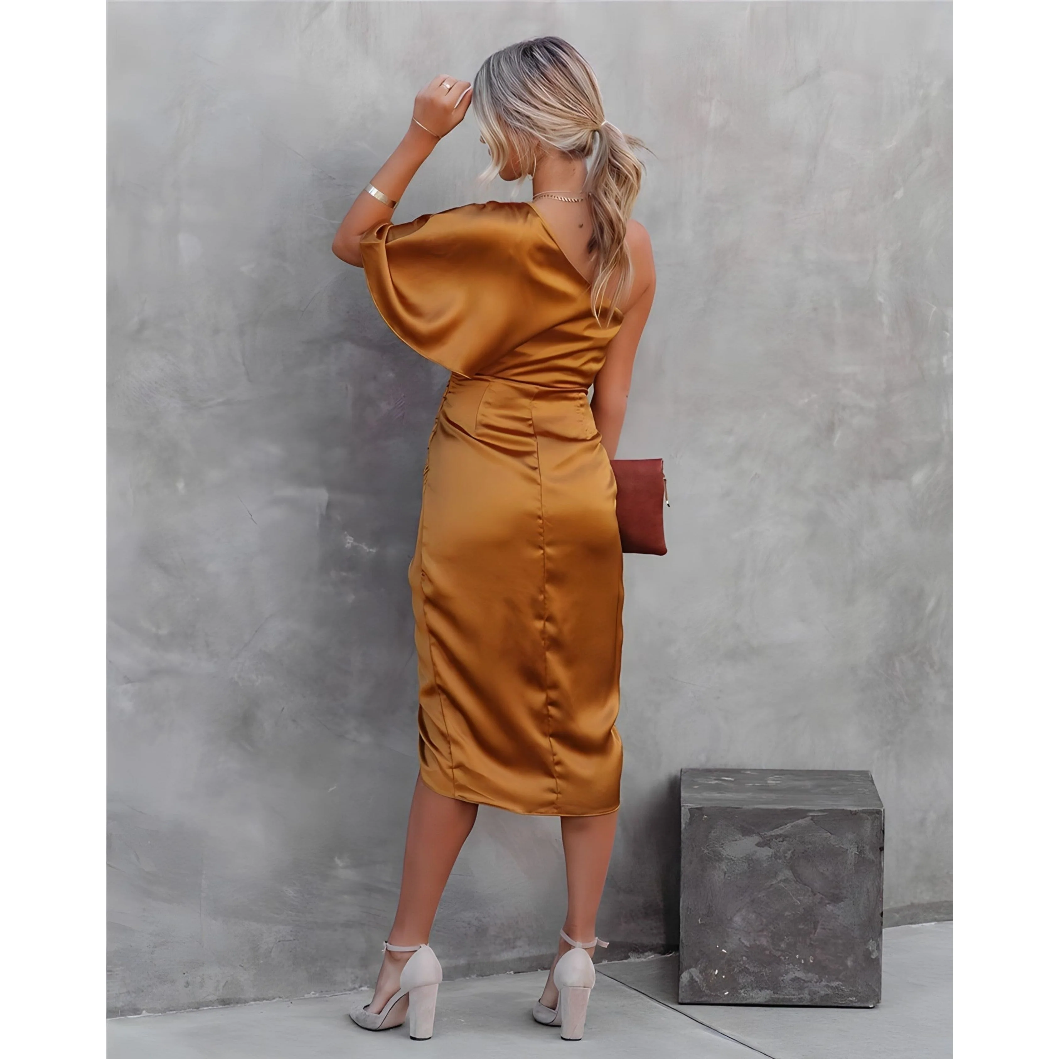 Andréanne | Robe pour Femme | Cocktail Asymétrique, Élégante & Festive - Image 14