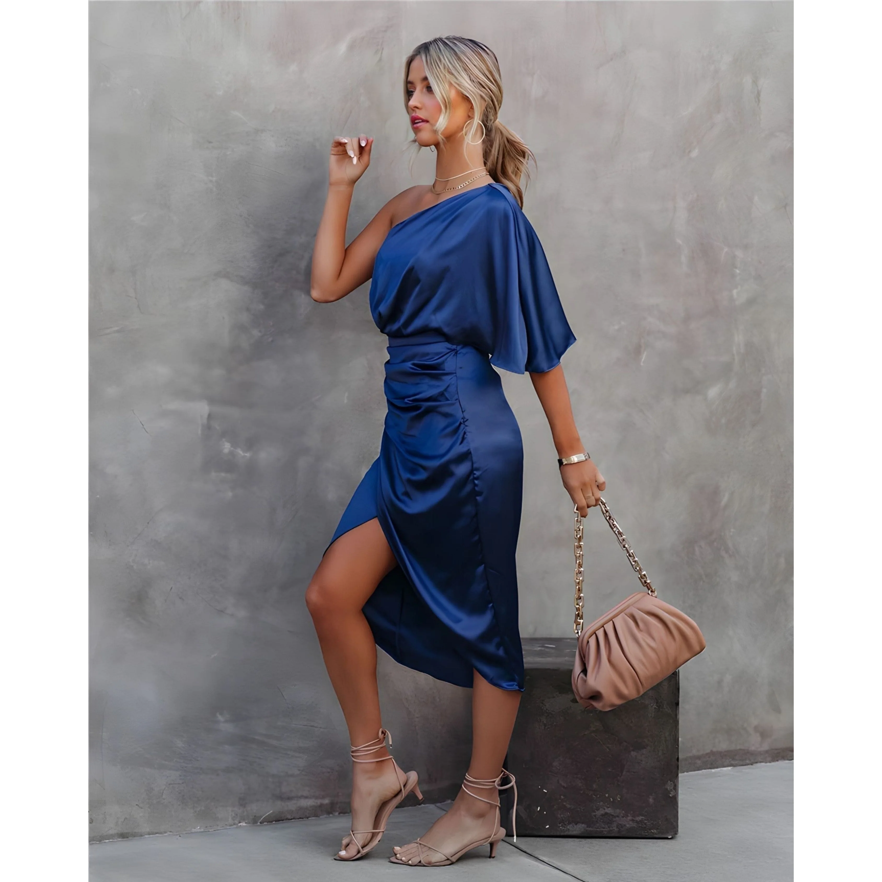 Andréanne | Robe pour Femme | Cocktail Asymétrique, Élégante & Festive - Image 4