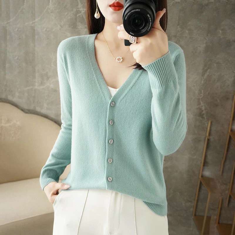 Maud | Cardigan col V pour femme | Moderne - Image 2